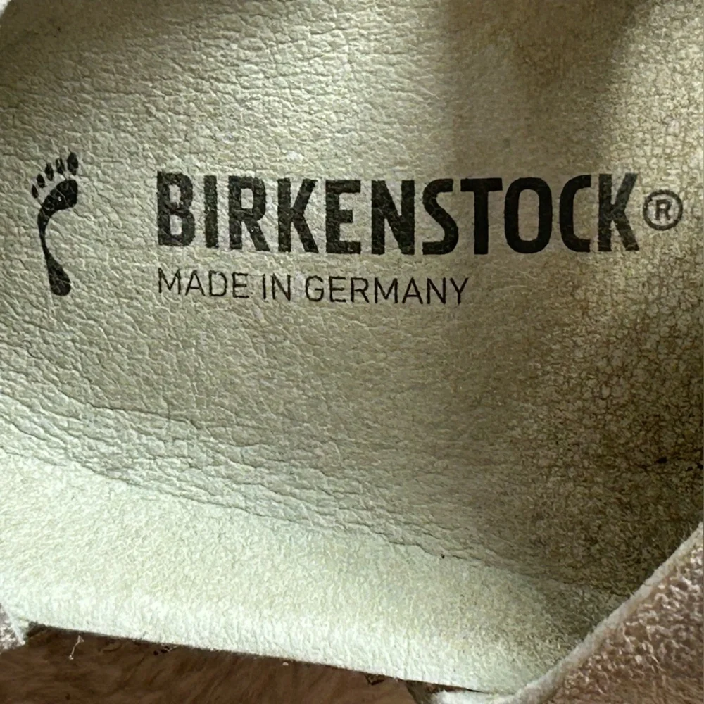 Birkenstock Kids Iridescent Silver Adjustable Strap Sandals Size 32 EU/1-1.5 US - Picture 2 of 12